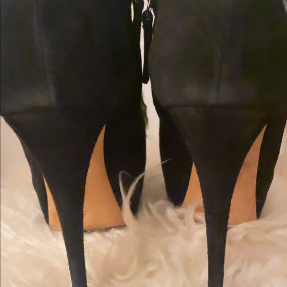 Authentic Giuseppe Zanotti black suede peep toe pumps great condition - Picture 4 of 5